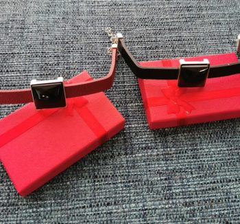 Bracciale in Shungite quadrato rosso o nero.