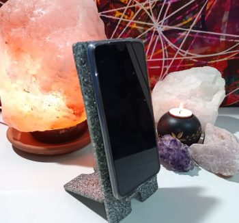 Supporto per cellulare in orgonite 138 gr.